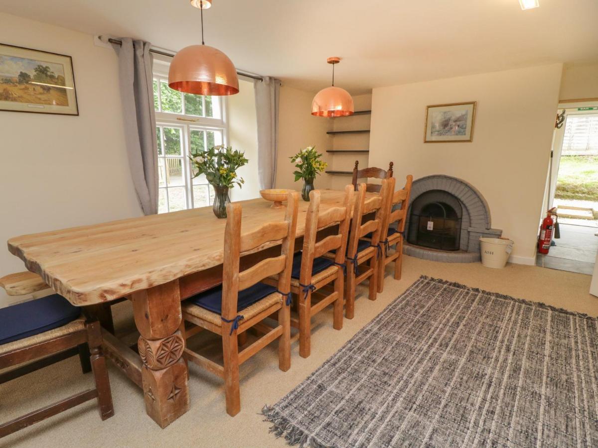 9 Copes Gardens Holiday home *