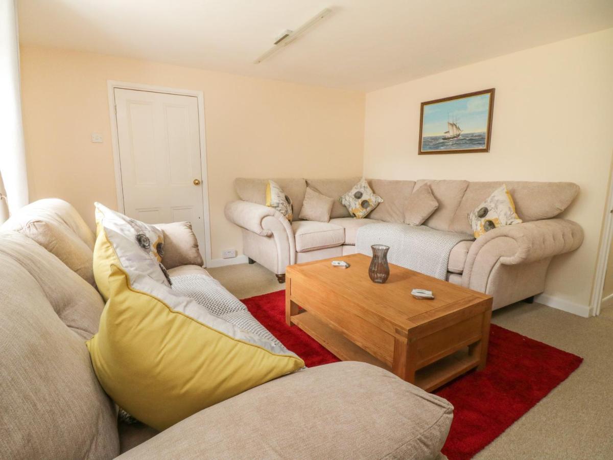 9 Copes Gardens Truro