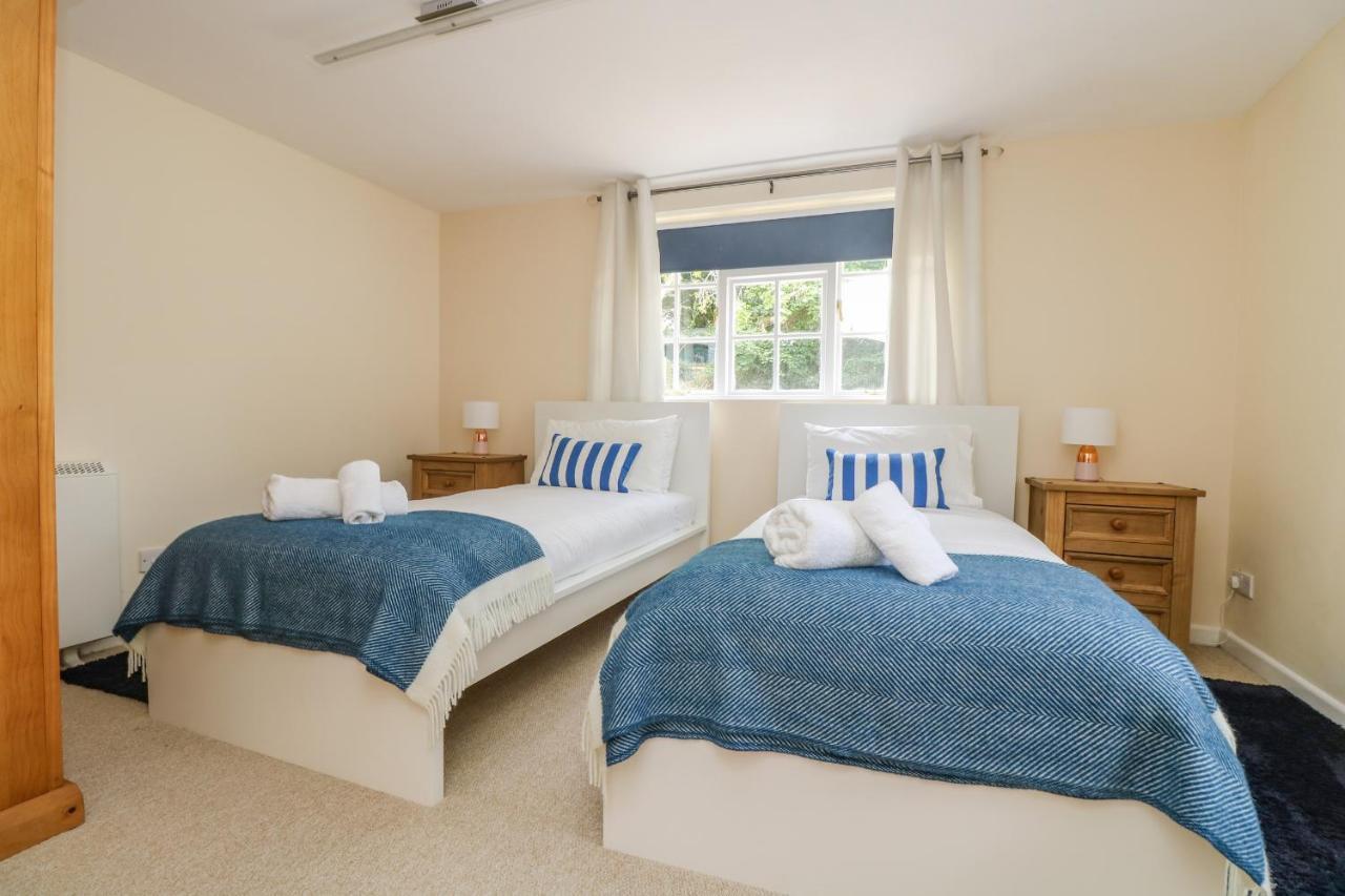 9 Copes Gardens Holiday home *